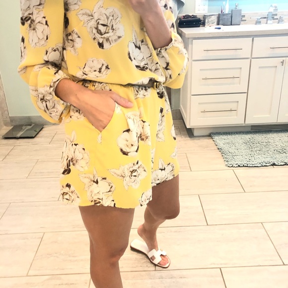 Yellow romper - Picture 3 of 4